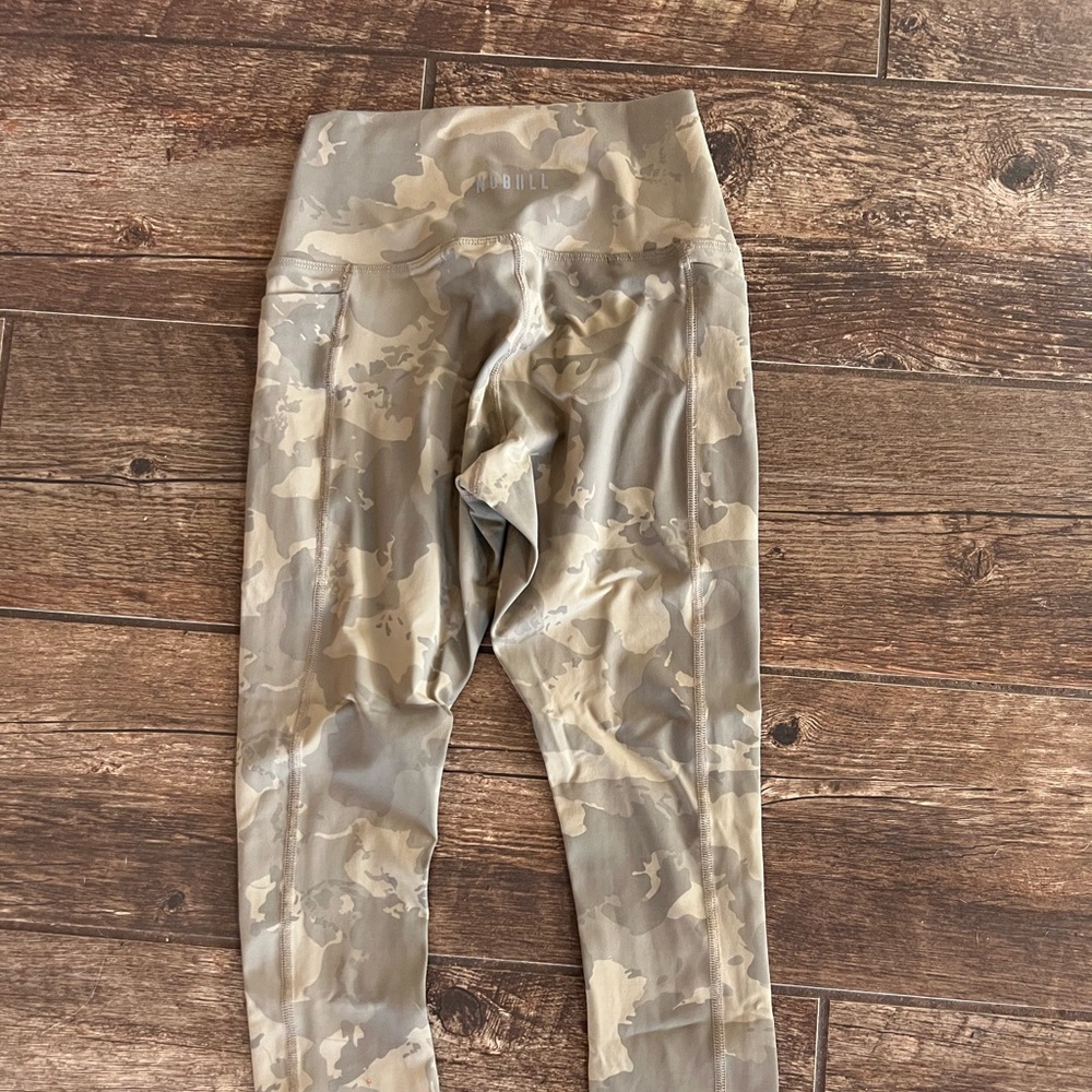 Nobull Camo Leggings!! XS!